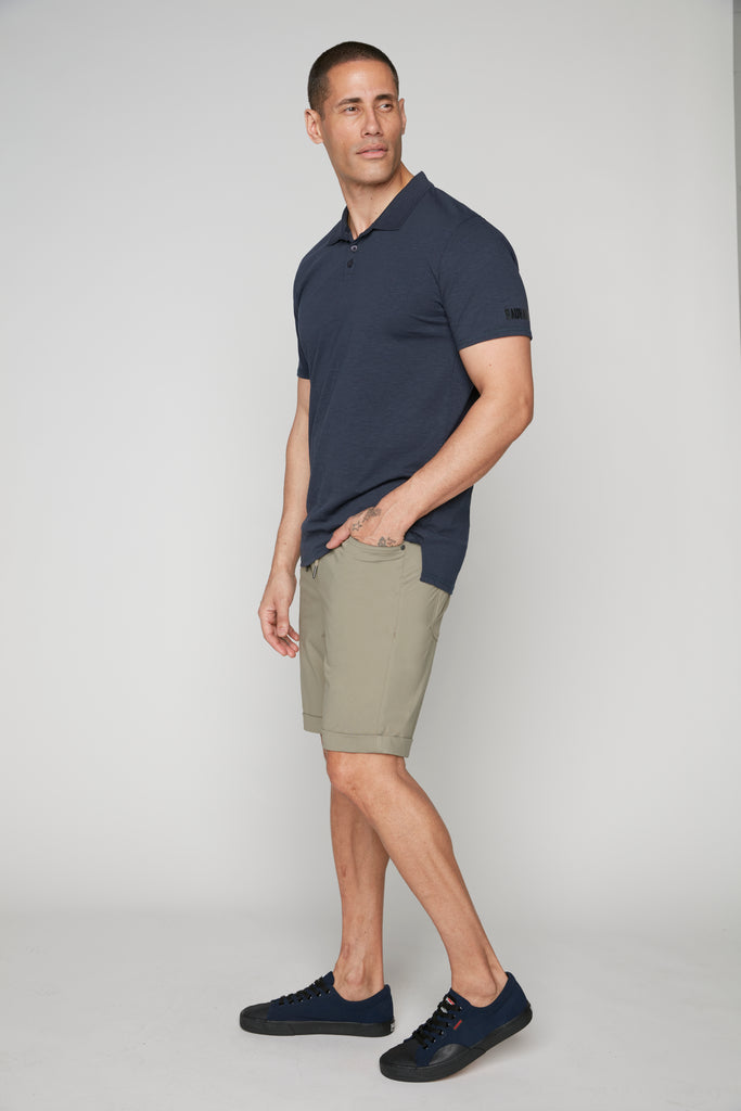 LENNON - Mens Rolled Up Shorts with Cool Stretch - Light Olive DNM.WORKS™